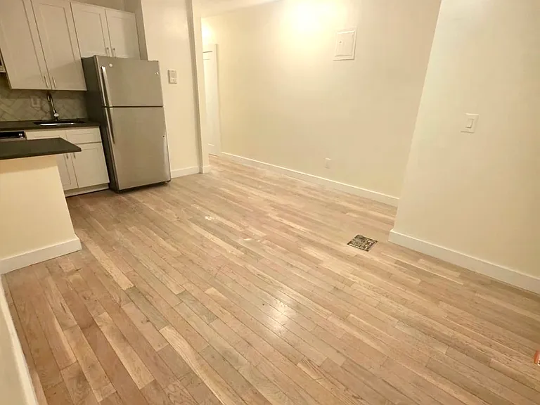 615 W 184th St #2F — Photo 2