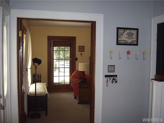 3rd image of 4027 Mc Koon Ave