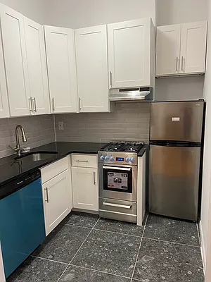 Rented by City Connections Realty | media 17