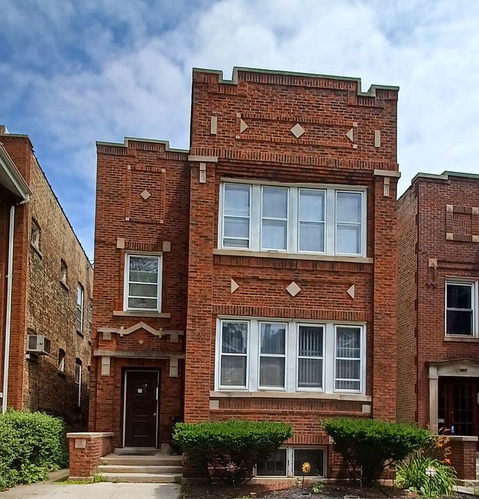 1st image of 7419 S Rhodes Ave