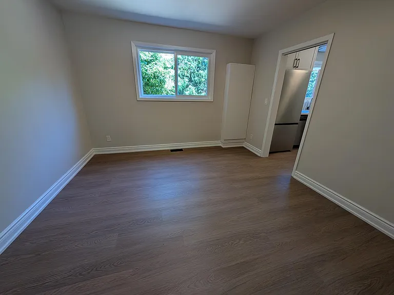 7 Queen Mary Rd — Photo 14