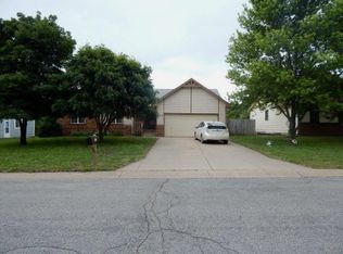 609 N Erin Ln, Mulvane, KS 67110