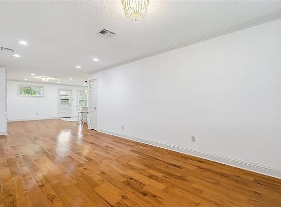 2nd image of 5108 Jeannette Dr