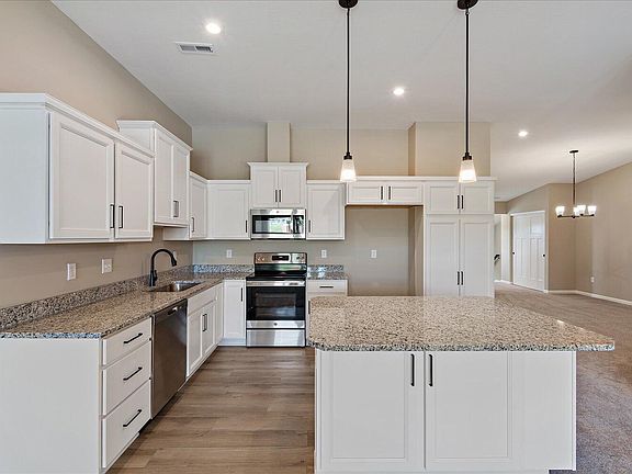 5th image of 628 Crescent Lndg #4-302