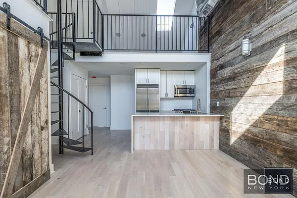 Rented by Bond New York | media 1