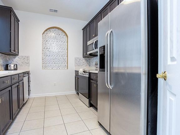 4th image of 4126 Breakview Dr Unit 202
