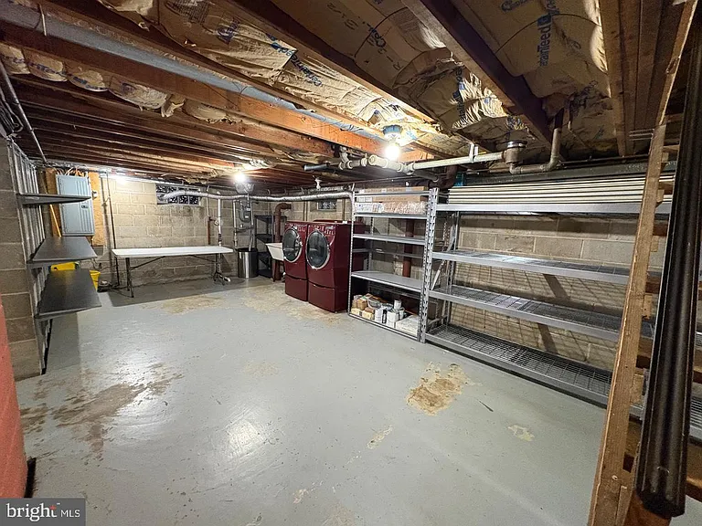 1040 Indiana Ave — Photo 23
