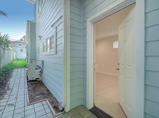 1210 NE 95th St #B, Seattle, WA 98115