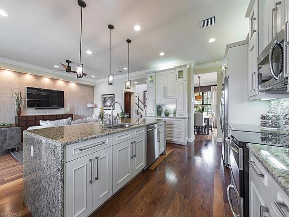 2nd image of 3638 Santaren Ct