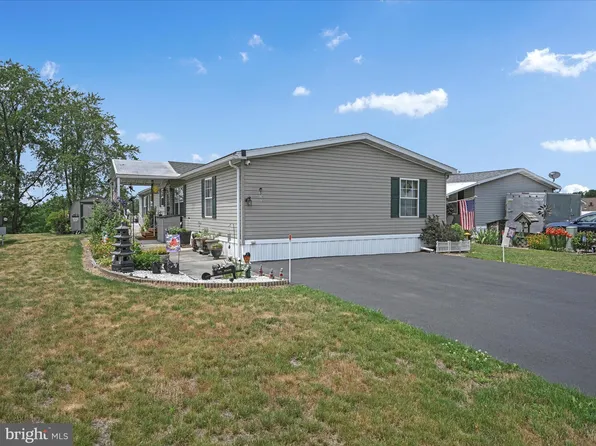 3 Allen St, Hamburg, PA 19526