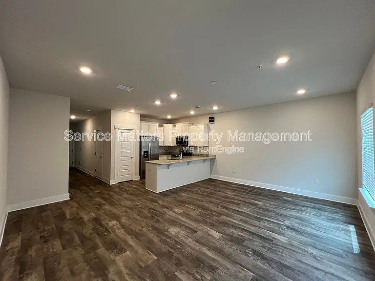 1615 Iroquois Ct — Photo 6