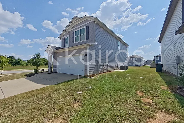 4 bed, 2.5 bath, 1947 sqft, $1,875 — Photo 3
