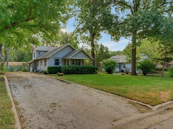 1936 SW High Ave, Topeka, KS 66604