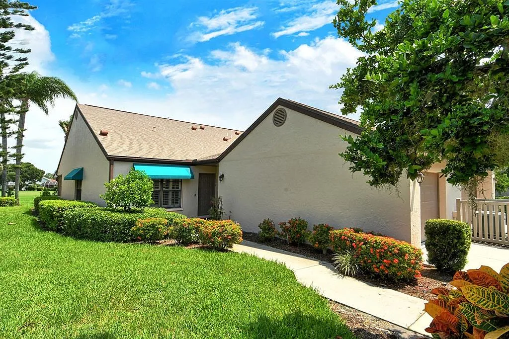 2 bed, 2.0 bath, 1380 sqft, $2,950 — Photo 4