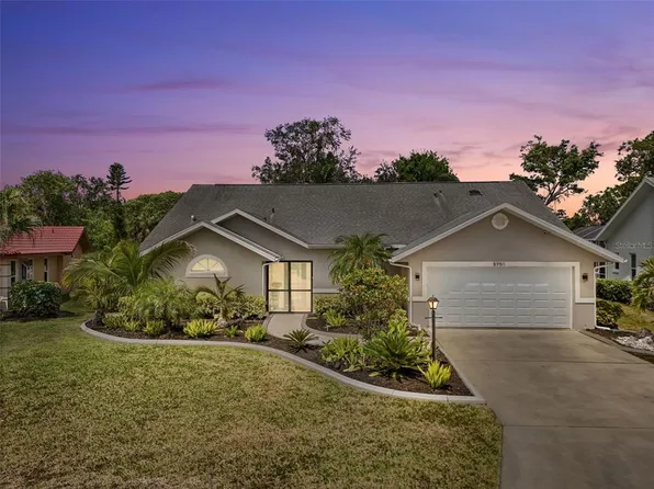 5750 Carriage Dr, Sarasota, FL 34243