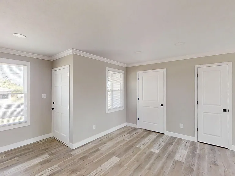 1022 Oakdale Rd — Photo 5