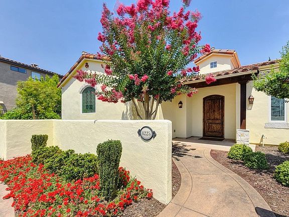 4th image of 4225 Savoie Ct