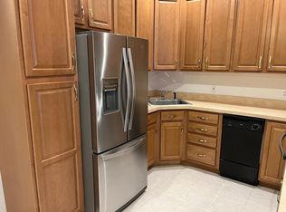83 Francesca Way #83, Amityville, NY 11701