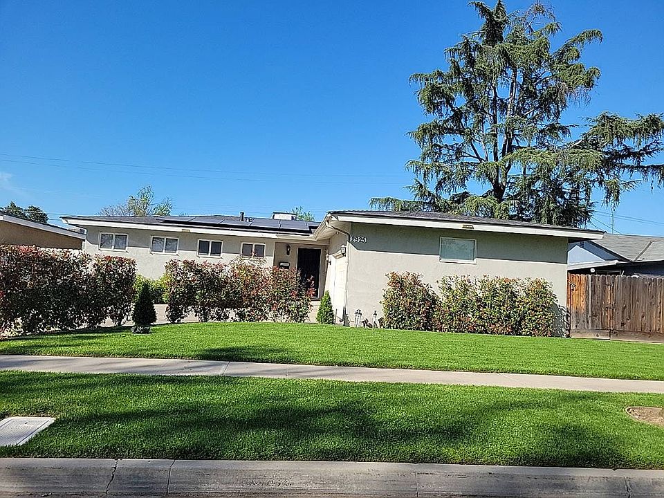 1st image of 2925 E Ashcroft Ave