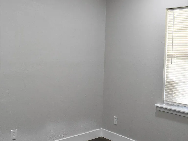 8113 Bigwood St — Photo 10