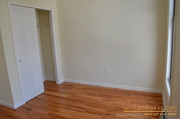 Rented by aptsandlofts.com | media 4