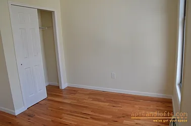 Rented by aptsandlofts.com