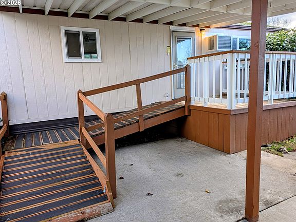 2nd image of 15411 SE Mill Plain Blvd Unit A9