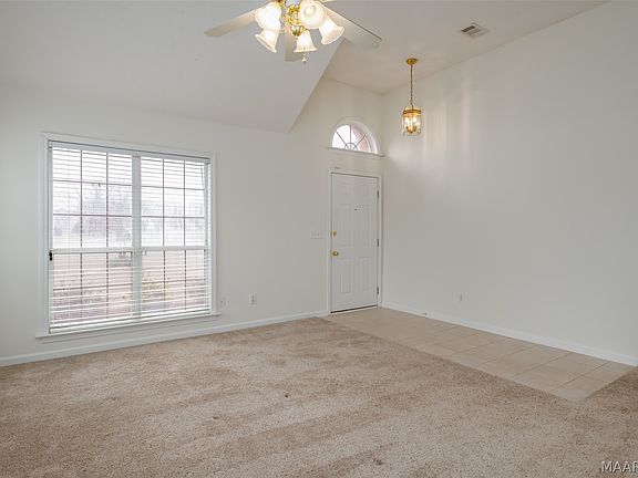 5th image of 700 Ryefield Ct