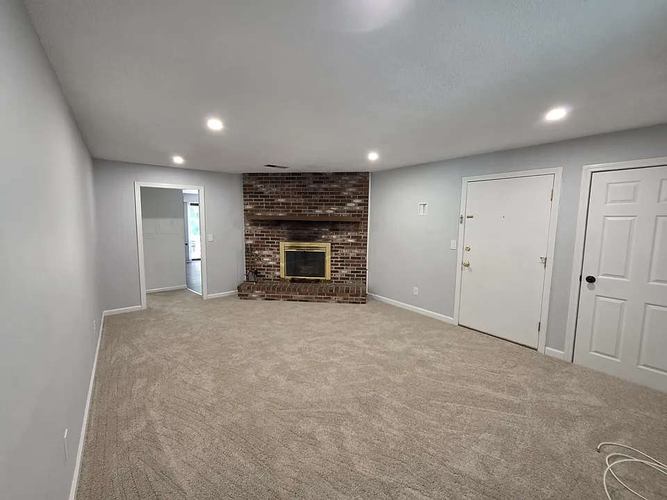13 Meadowbrook Ln #3