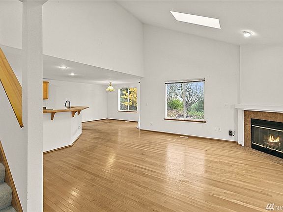 4th image of 7520 86th St NE