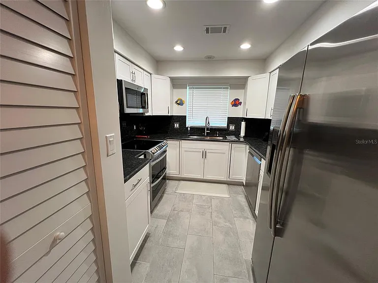 14459 River Beach Dr #226 — Photo 3