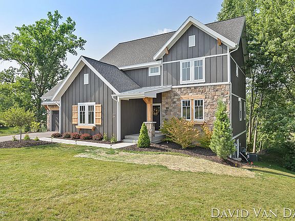 2nd image of 2148 Birch Hill Ct NE