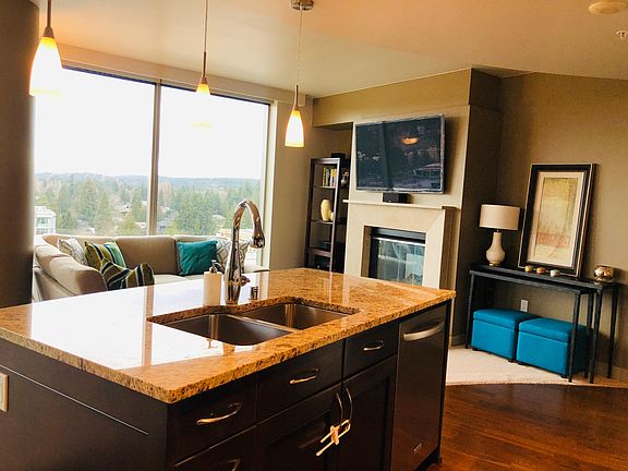 5th image of 10610 NE 9th Pl Unit 1705