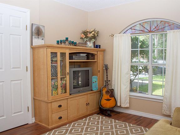 5th image of 3886 Sunny Manor Cir