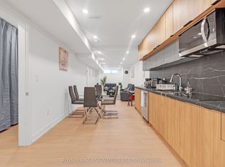 31 Edinburgh Dr, Toronto, ON M3H 1B5