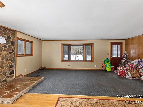 4th image of 5924 Oak Ave