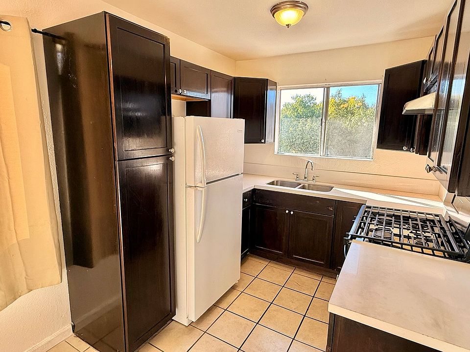1st image of 4758 Imperial Ave APT 4