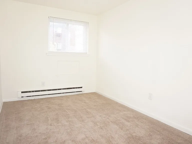 Oakwood Apartments — Photo 27