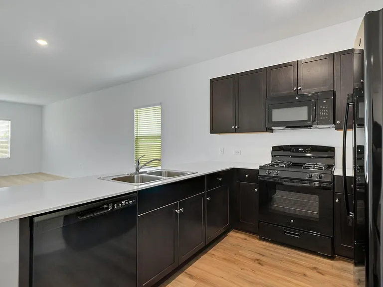 2808 Schwartz Ln — Photo 25