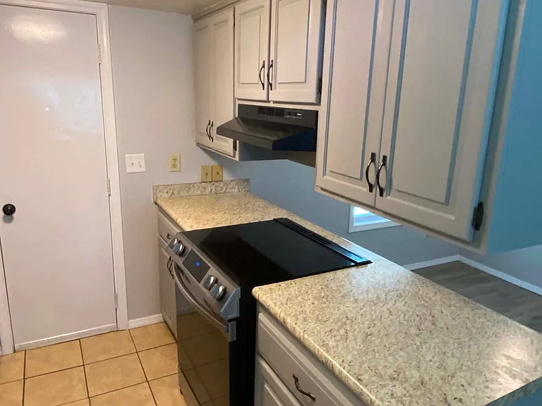 13767 Turnberry Ln #108-1 — Photo 9