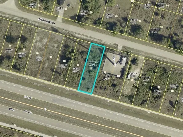 3352 Meadow Rd, Lehigh Acres, FL 33974