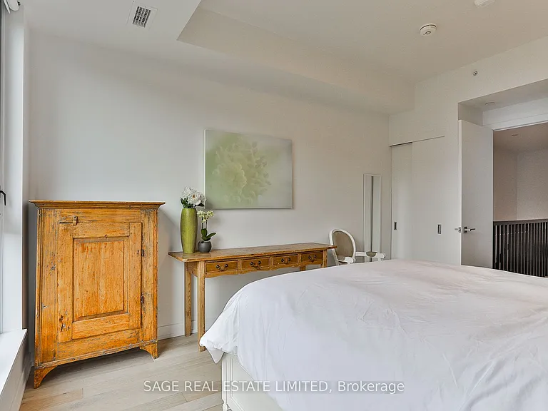 35 Wabash Ave #110 — Photo 25