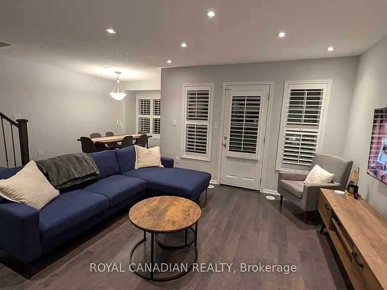 24 Midhope Way — Photo 8