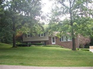 8519 Hickerylane Ave NW, Clinton, OH 44216
