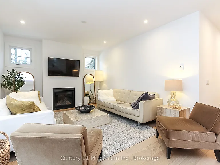 35 Linda Ln — Photo 25