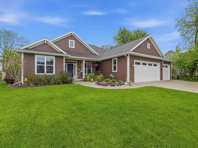 1355 Greystone Dr, Plymouth City, WI, 53073