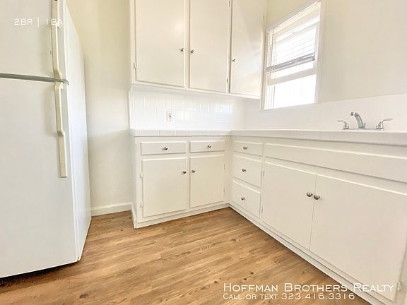 5th image of 5928 Melrose Ave #5A