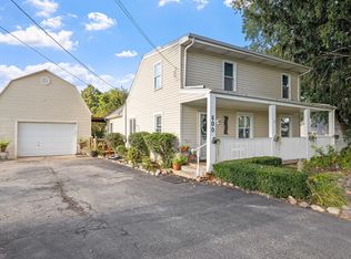 600 Bruce Rd, Lockport, IL 60441