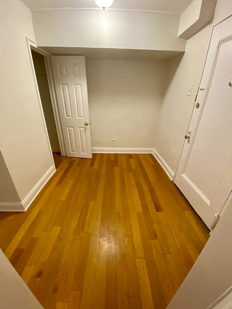 Studio, 1.0 bath, $1,800 — Photo 4