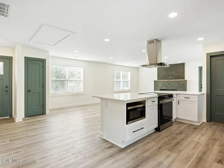757 Silver Lake Rd — Photo 11